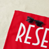 Leuke humor rode strandlaken (In situ)