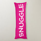 Leuke jumbo tekst of naamtypografie op fuchsia lichaamskussen (Achterkant (Verticaal))