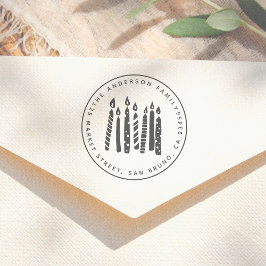 Leuke kaarsen ronde familienaam & retouradres  zelfinktende stempel