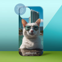Leuke kat draagt een zonnebril in Miami Sun
