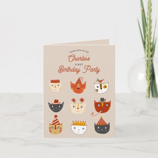 Leuke kat Gepersonaliseerde 1e Verjaardagsfeestuit (Voorkant)