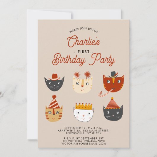 Leuke kat Gepersonaliseerde 1e Verjaardagsfeestuit Kaart (Voorkant)