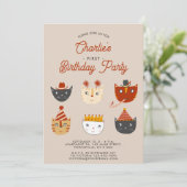 Leuke kat Gepersonaliseerde 1e Verjaardagsfeestuit Kaart (Staand voorkant)