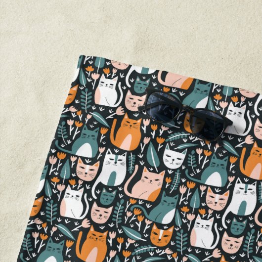 Leuke Katten Kleurrijke Botanische Bloemen Patroon Strandlaken (In situ)