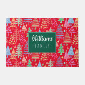 Leuke kerstbomen op rode familienaam deurmat (Voorkant)