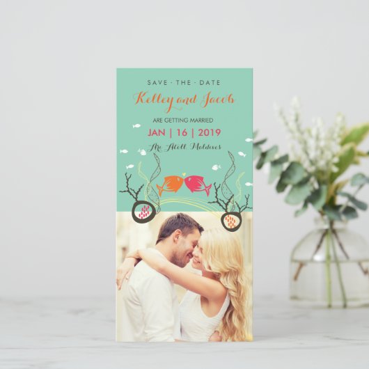 Leuke kissing vissen en koralen onderwater foto save the date (Staand voorkant)