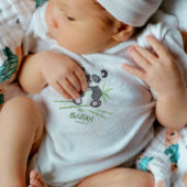 Leuke kleine baby panda gepersonaliseerd romper
