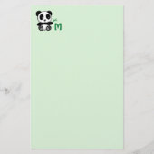 Leuke kleine panda met een bamboe monogram groen briefpapier (Voorkant)