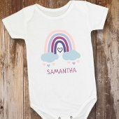 Leuke kleine regenboog romper