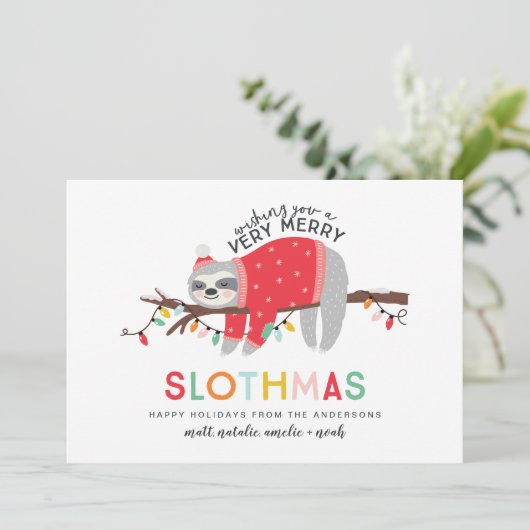 leuke kleurrijke luiaard kerst feestdagenkaart (Staand voorkant)