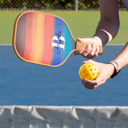 Leuke kleurrijke strepen retro stijl toevoegen mon pickleball paddle (Insitu)