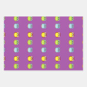 Leuke kleurrijke uilen op paarse inpakpapier vel (Voorkant 2)