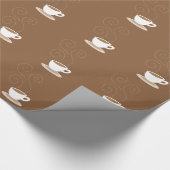Leuke koffiekop op bruine patroonachtergrond cadeaupapier (Hoek)