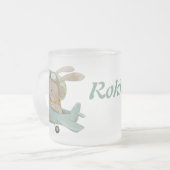 Leuke konijnenpiloot in een helm matglas koffiemok (Voorkant links)