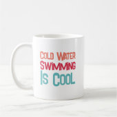 Leuke Koud Water Zwemmen Moderne Typografie Koffiemok (Links)