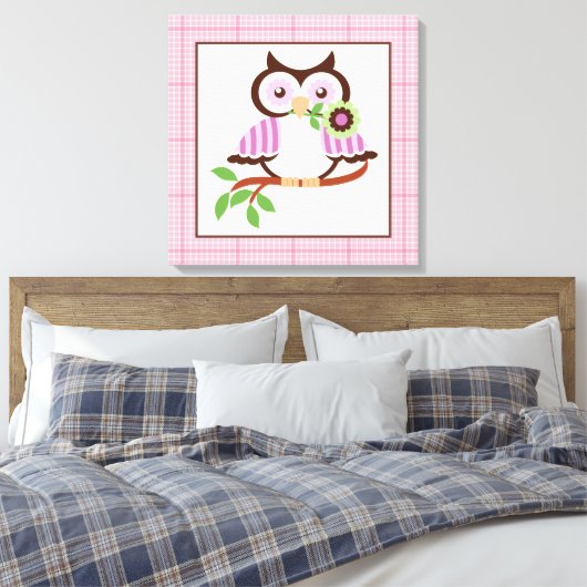 Leuke lente uil op een tak gewikkeld canvas print (Insitu (Slaapkamer))