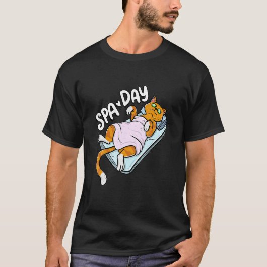 Leuke luie kat spa dag wellness kat houder t-shirt (Voorkant)