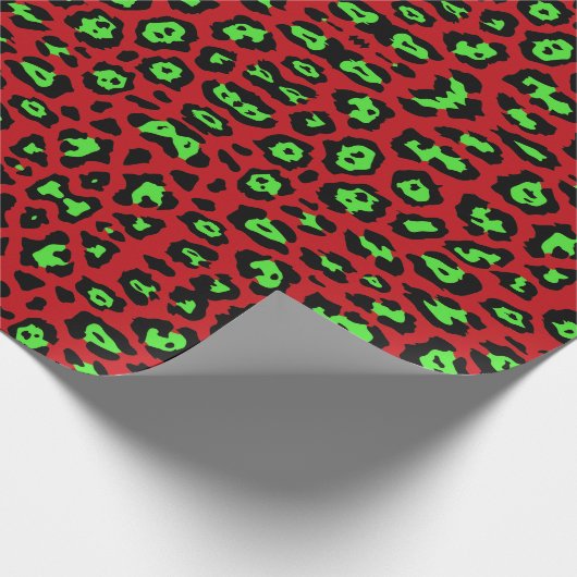 Leuke luipaardprint dierenpatroon neon groen rood cadeaupapier (Hoek)