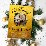 Leuke Luxe Glam Goud Vrolijk Kerstmisgeheim Kerstm Kaart<br><div class="desc">Host een feestelijk familie Secret Santa feest in stijl met deze glamoureuze kerst uitnodiging! Deze aanpasbare uitnodiging is voorzien van een persoonlijke foto in een rode en groene kerstkrans, geplaatst tegen een faux luxegouden achtergrond voor een elegante vakantietoets. "Kerstmis" en "Geheime Kerstman" zijn geschreven in chique zwarte kalligrafie, gecombineerd met...</div>