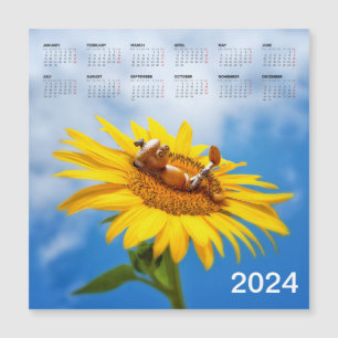 Leuke magnetische kalender 2024 op de koelkast