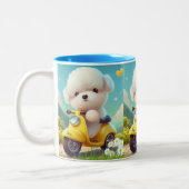 Leuke Maltese puppy hond gele scooter gepersonalis Tweekleurige Koffiemok (Links)