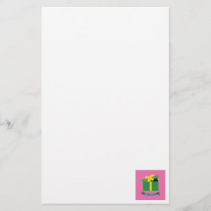 Leuke merel gluren uit een geschenkdoos briefpapier