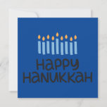 Leuke moderne "Happy Chanoeka" platte Kaart<br><div class="desc">Prachtige blues & fun typografie in deze moderne Chanoeka Flat Kaart met achterkant bericht "Peace,  love & light" Afmetingen: 5.25" x 5.25" Hoogwaardige,  full-color,  full-bleed afdrukken aan beide zijden zonder extra kosten Papier is gemakkelijk te schrijven en zal niet vlekken Made and printed in the USA</div>