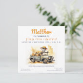 Leuke Muis in een Auto Kids Verjaardagsfeestuitnod Kaart (Staand voorkant)