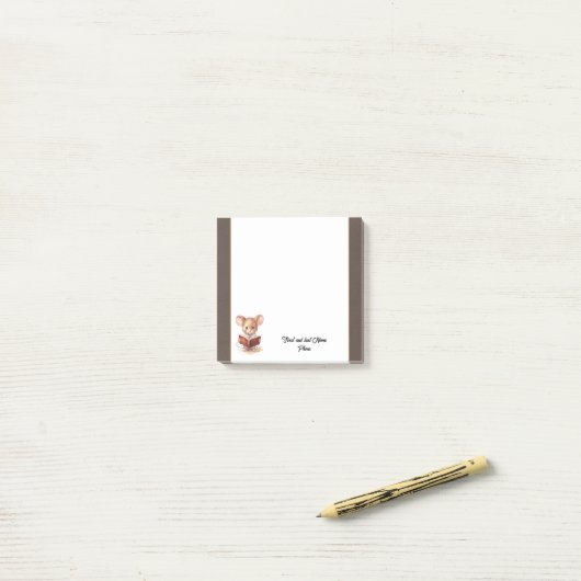 Leuke Muis met boek Post-it® Notes (Op bureau)