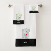 Leuke Olifant & Monogram op Zwart & Wit Bad Handdoek (Insitu)
