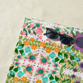 Leuke Paarse Bloemen Custom Name Pattern Trendy Strandlaken (In situ)