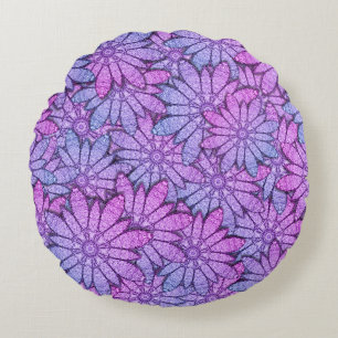 Leuke paarse bloemen rond kussen