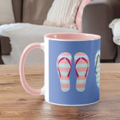 Leuke pastel gestreepte Teenslippers op blauw Mok