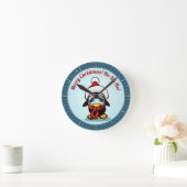 Leuke Pinguïn met de Cartoon van het Pet van Ronde Klok (Huis)