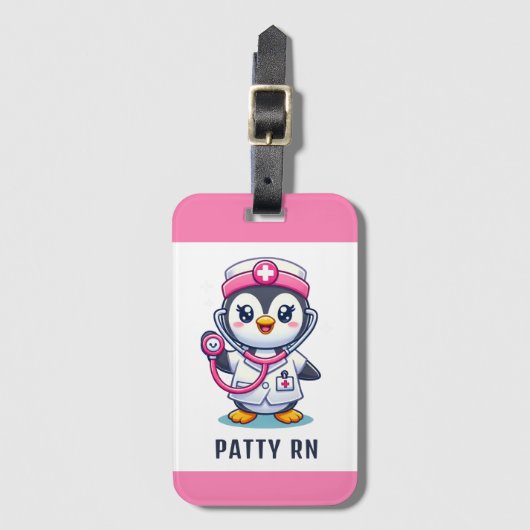 Leuke Pinguïn Nurse Roze Stethoscoop Custom Bagagelabel (Voorkant (verticaal))