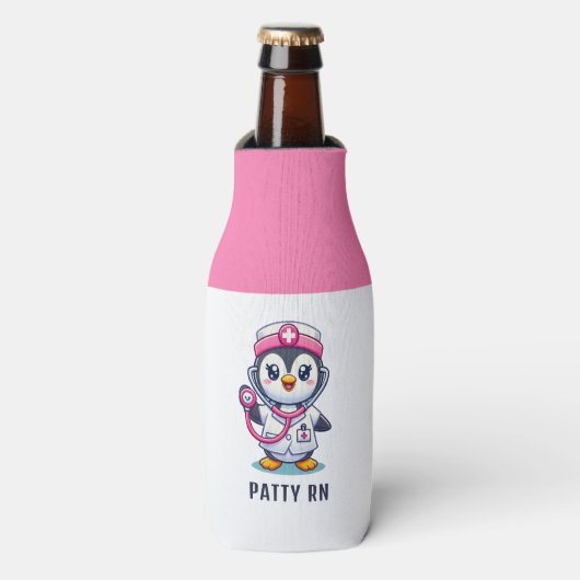 Leuke Pinguïn Nurse Roze Stethoscoop Custom Flesjeskoeler (Fles Voorkant)