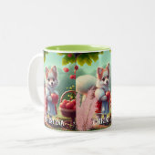 Leuke puppy hond met appels gepersonaliseerde naam tweekleurige koffiemok (Voorkant links)