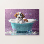 Leuke puppy in een badkuip met bubbels, kinder legpuzzel (Horizontaal)