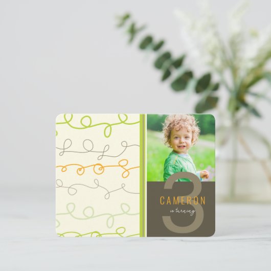 Leuke Retro Art Scribbles Lines Kids Verjaardagsfo Kaart (Staand voorkant)