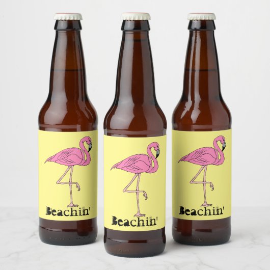 Leuke Retro Beach Sunny Beachin' pink flamingo Bier Etiket (Flessen)