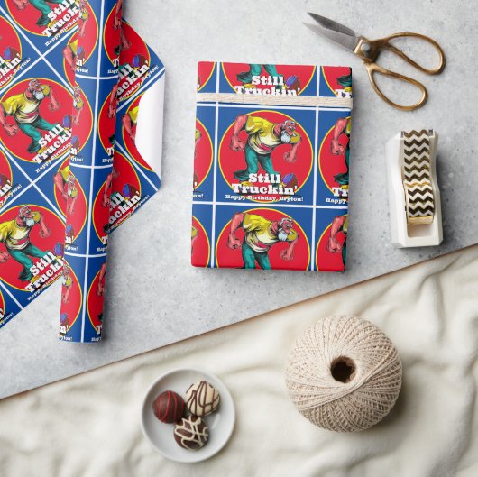 Leuke Retro Oude Man Rijdt Nog Steeds Cadeaupapier (Crafts)
