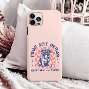 Leuke Retro Pug "Pugs Not Drugs" Muted Pastel Kleu iPhone 15 Pro Max Hoesje