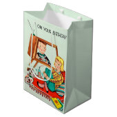 Leuke retro  verjaardag medium cadeauzakje (Voorkant Gekanteld)