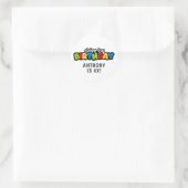 Leuke rit langs verjaardagsparadefeestje ronde sticker (Tas)