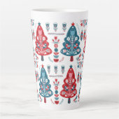 Leuke rode en blauwe kerstboom Nordic Pattern Latte Mok (Voorkant)