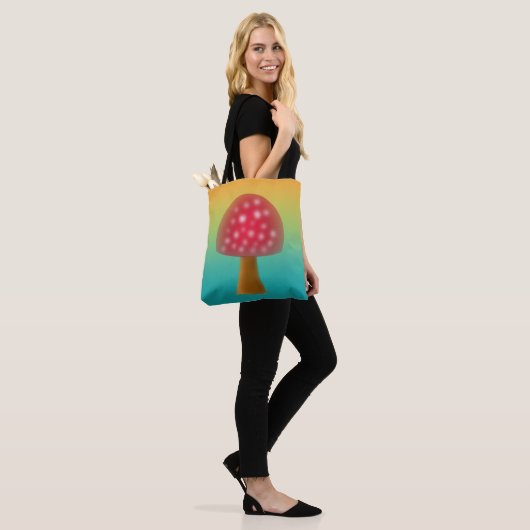 Leuke rode en witte paddenstoel kunst tote bag (Op model)