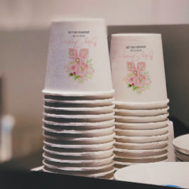 Leuke roze bloem-versierde alfabet blokken papieren bekers