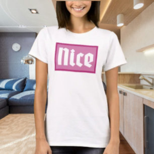 Leuke Roze Box Typografie Shirt