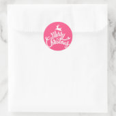 Leuke roze kleur vrolijk kersttypografie cadeau ronde sticker (Tas)