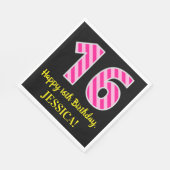 Leuke roze strepen "16"; Gelukkige 16e verjaardag; Servet (Hoek)